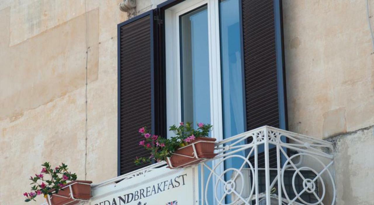 B&B Longobardi ตรานิ ภายนอก รูปภาพ